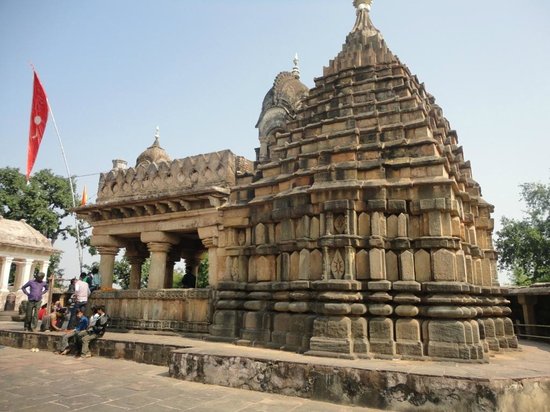 Chausat Yogini Mandir (चौसठ योगिनी मंदिर) - Temple