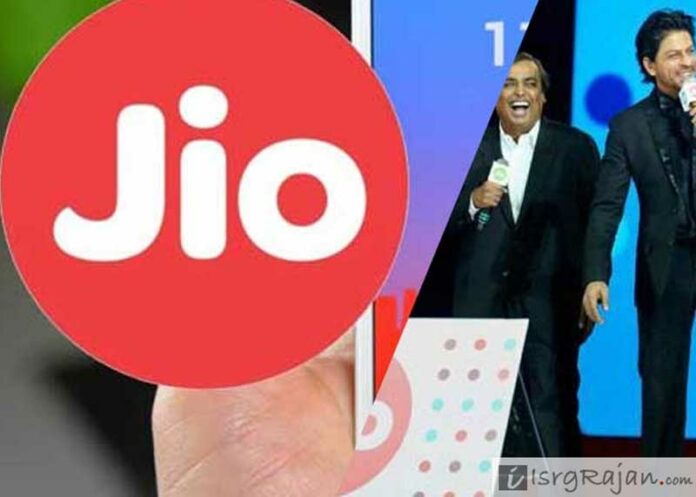 Reliance Jio chairman Mukesh Ambani with Shah Rukh Khan