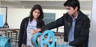 Girl in Mechanical Engineering