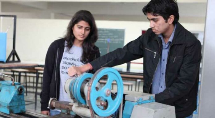 Girl in Mechanical Engineering