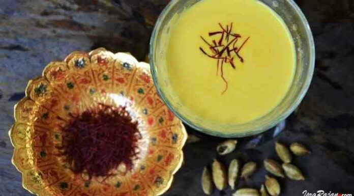 Saffron with milk