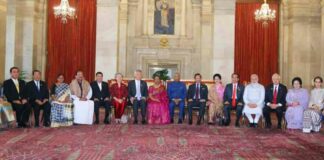 ASEAN Leaders at Retreat with PM Modi and President