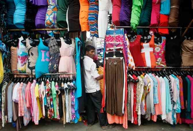 12 Best Wholesale Fabric and Cloth Markets in Mumbai