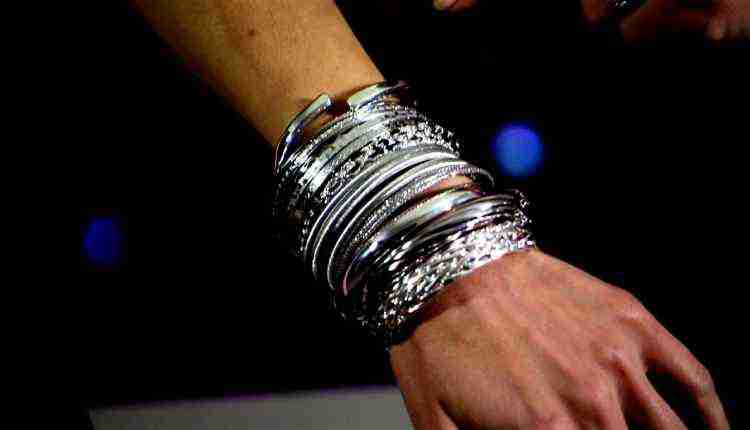 One Hand Bangles