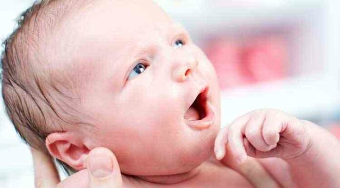 baby born with teeth