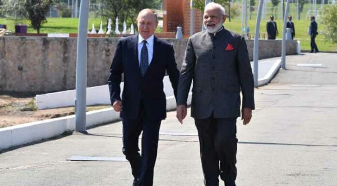 Modi, Superpower, Putin, Hand, Walk, Economic (1)