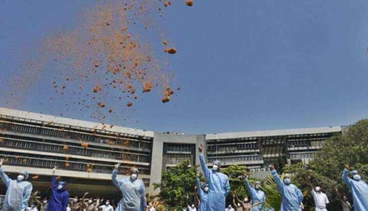 Aerial Salute, Doctors