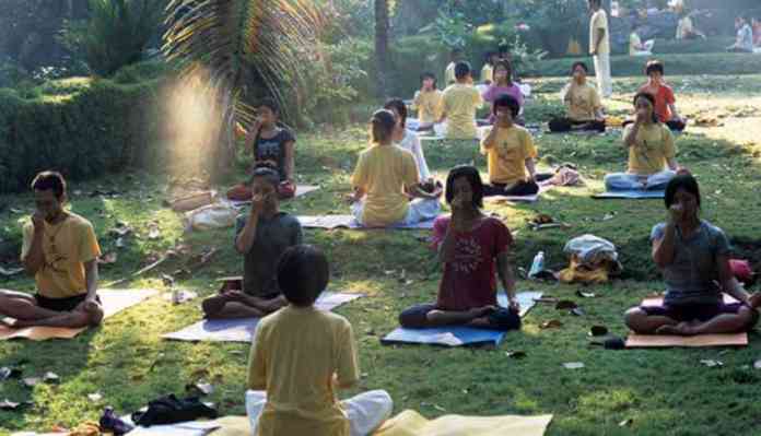 The Ten Best Yoga Ashrams in India for Healing the Body and Achieving