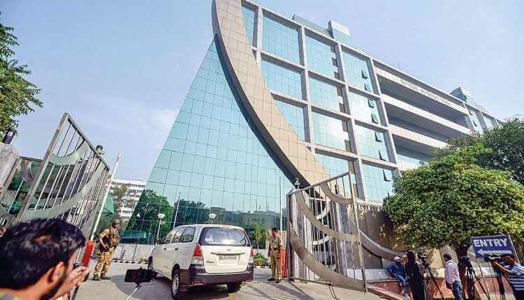 Making Huge Buildings Of Glass, Cbi Headquarters