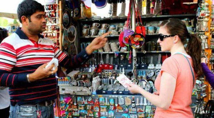 Things You Should Never Say To Your Costumers In India