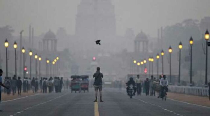 India So Polluted And What Are Its Causes, Pollution, India Gate, Delhi