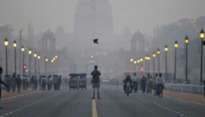 India So Polluted And What Are Its Causes, Pollution, India Gate, Delhi