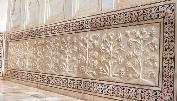 Hindu Design On The Wall Of Taj Mahal