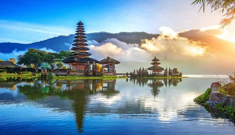 Indonesia, Bali, Ulun Danu Beratan Temple, Pura Bratan, Shiva Temple