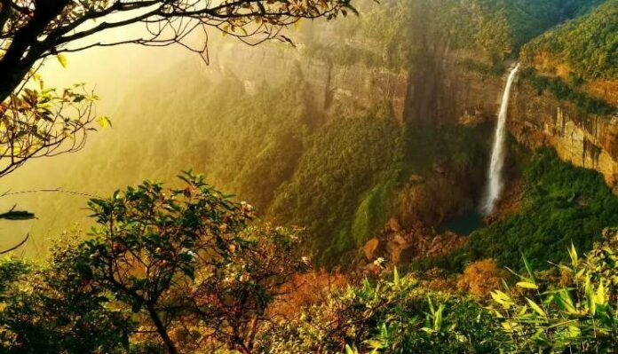 Meghalaya, Tallest Plunge Waterfall, Nohkalikai Falls