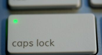 How to turn off caps lock indicator Windows 10 and 11