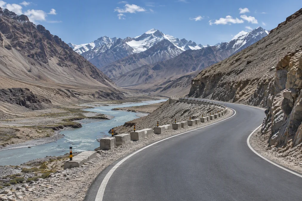 Narendra Modi inaugurates development projects in Ladakh via video conferencing.